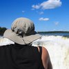Kleine Frau und grosses Wasser